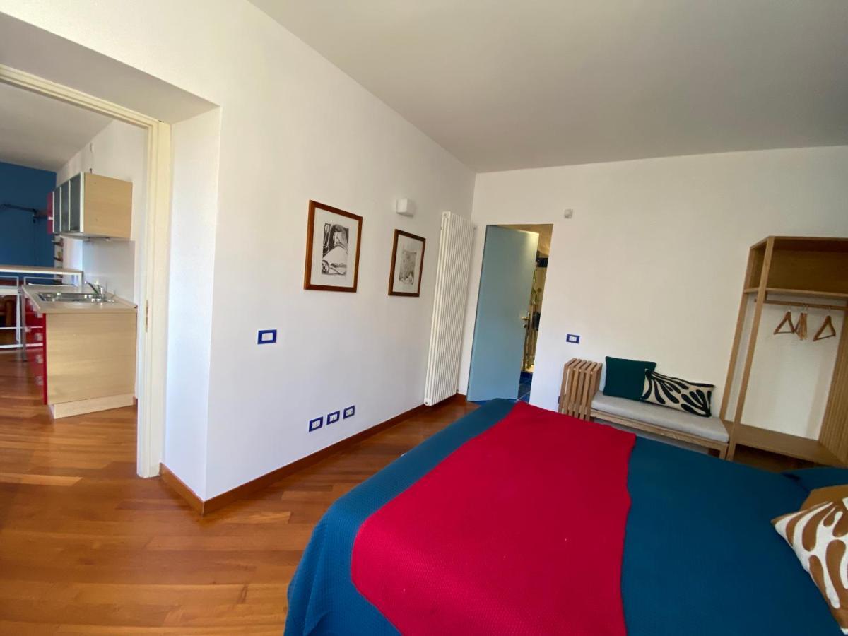 La Porta Azzurra - Casa Vacanze Como Exterior photo